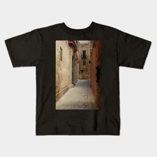 Narrow medieval street of Mdina Kids T-Shirt